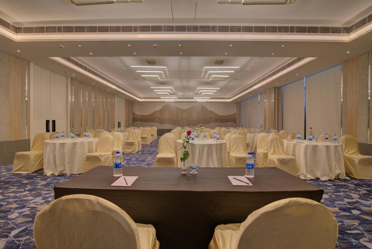 7 Apple Hotel Насик Экстерьер фото