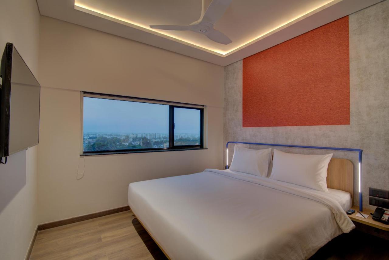 7 Apple Hotel Насик Экстерьер фото