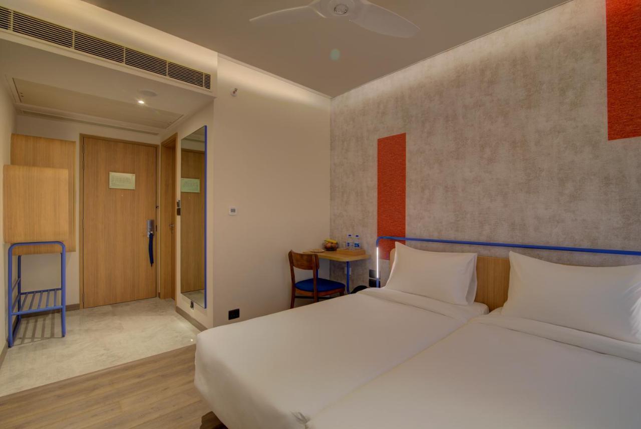 7 Apple Hotel Насик Экстерьер фото