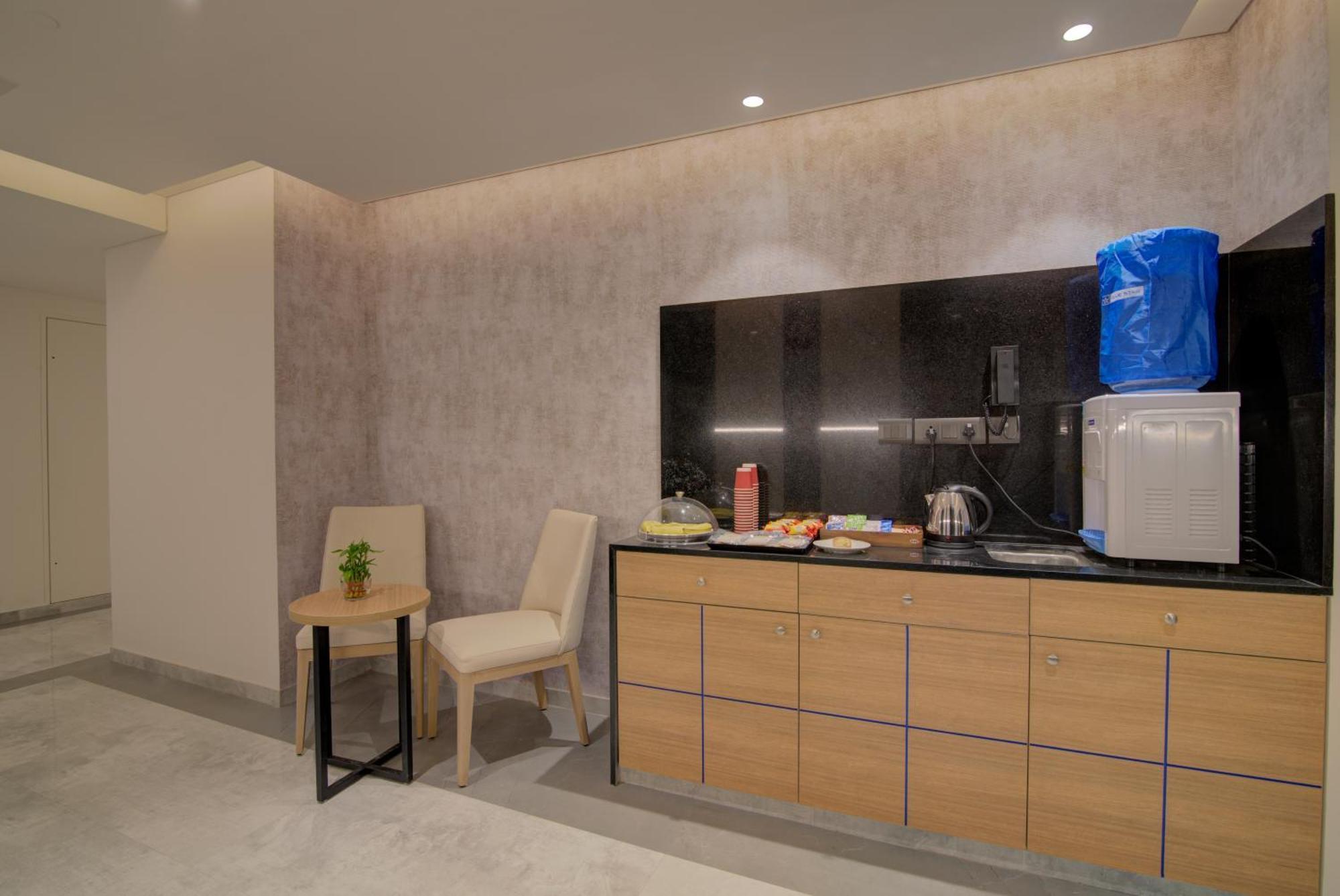 7 Apple Hotel Насик Экстерьер фото